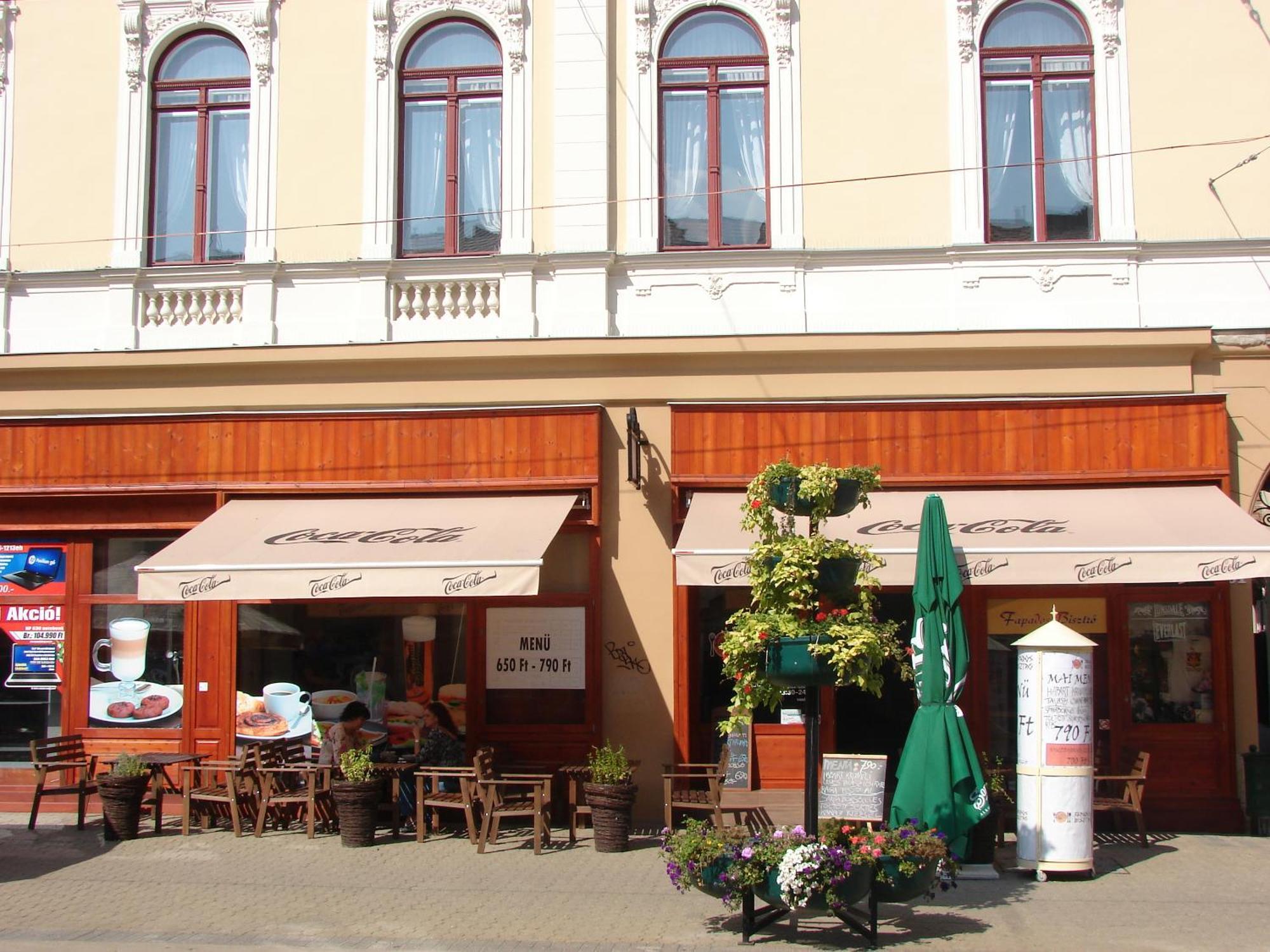 Promenade Panzio Bed & Breakfast Miskolc Ngoại thất bức ảnh