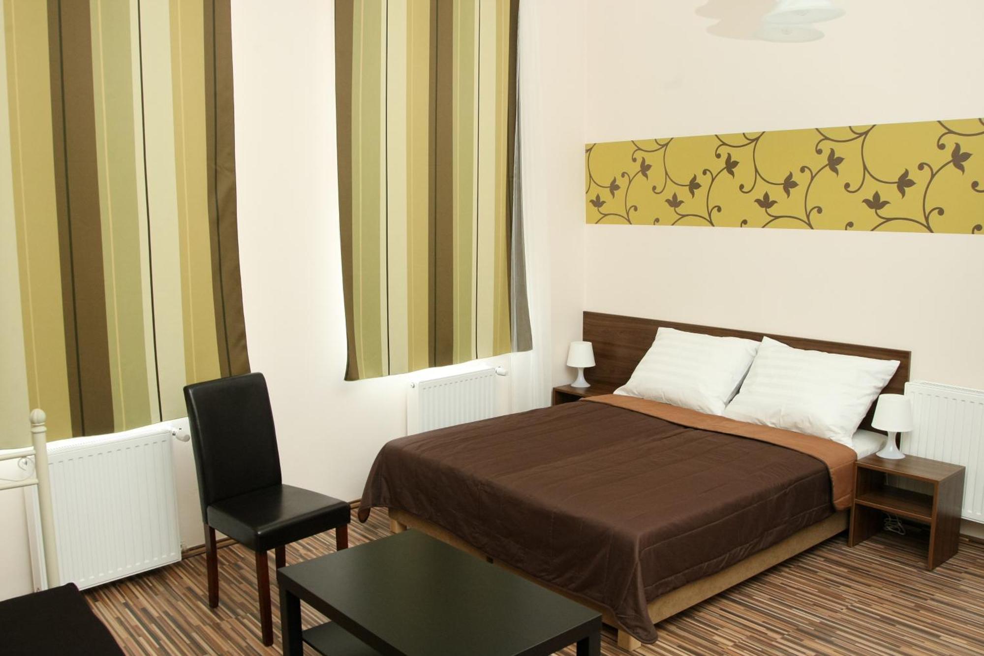 Promenade Panzio Bed & Breakfast Miskolc Ngoại thất bức ảnh