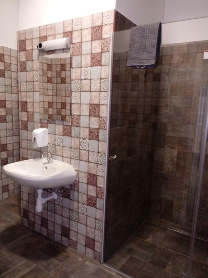 Promenade Panzio Bed & Breakfast Miskolc Ngoại thất bức ảnh