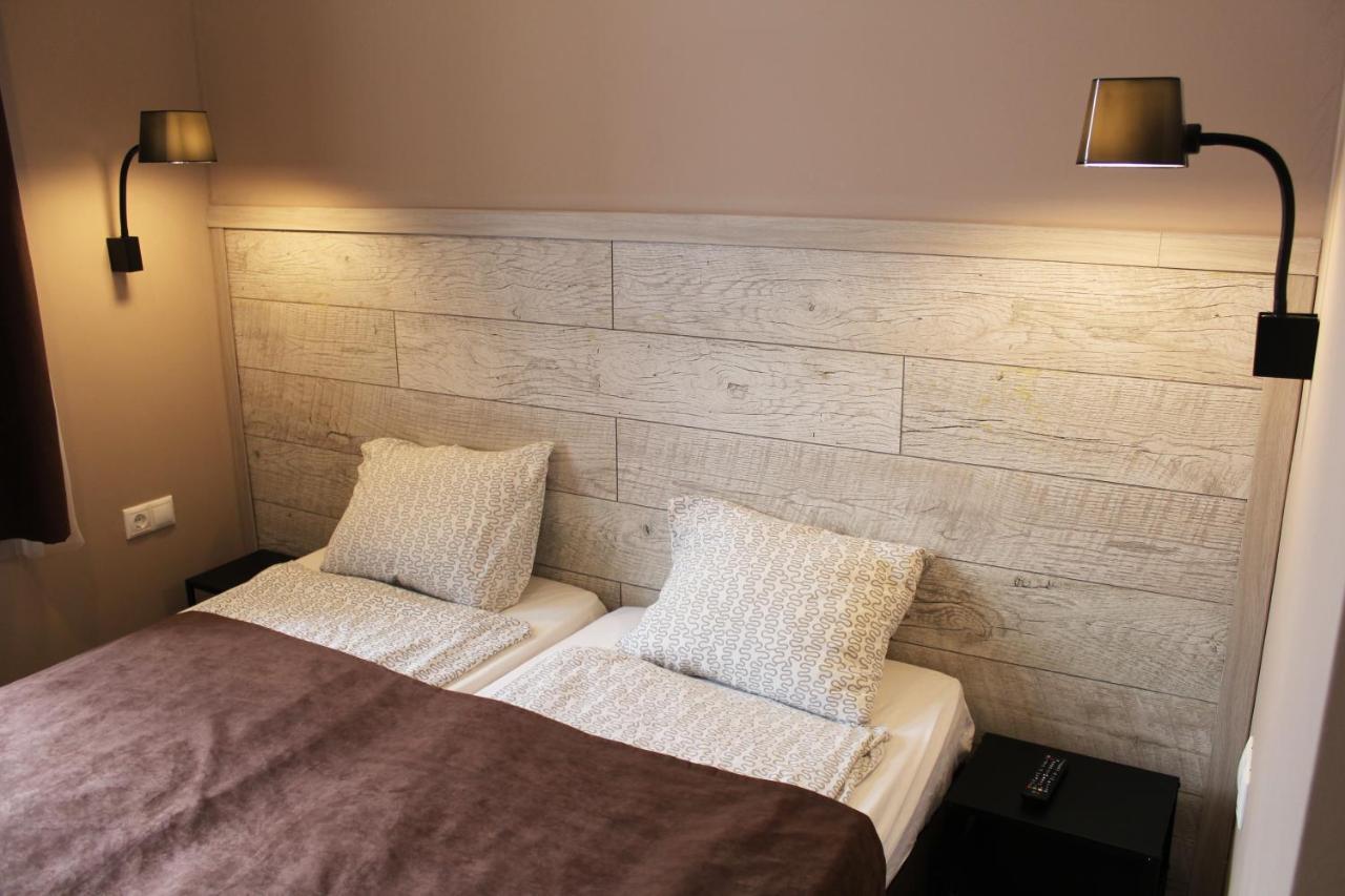 Promenade Panzio Bed & Breakfast Miskolc Ngoại thất bức ảnh